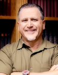 Pastor Raul Ries